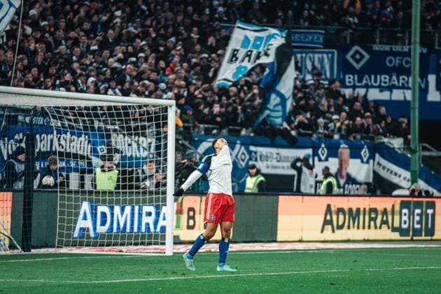 Soccer Men Season 2023 2024 2 Soccer Bundesliga 14 Matchday Hamburger SV vs Eintracht Braunschweig 24 11 2023 Ransford Königsdörffer 11, HSV disappointed about a missed goal chance Hamburg Volksparkstadion Hamburg Germany