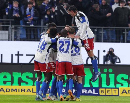 2 Liga Season 2023 2024 14 Matchday 24 11 2023 Hamburger SV Eintracht Braunschweig at Volksparkstadion 1 0 Goal celebration f l Bakery Jatta Hamburger SV , Robert Glatzel Hamburger SV , Jean Luc Dompe Hamburger SV , Miro Muheim Hamburger SV , Guilherme Ramos Hamburger SV DFL REGULATIONS PROHIBIT ANY USE OF PHOTOGRAPHS AS IMAGE SEQUENCES AND OR QUASI VIDEO