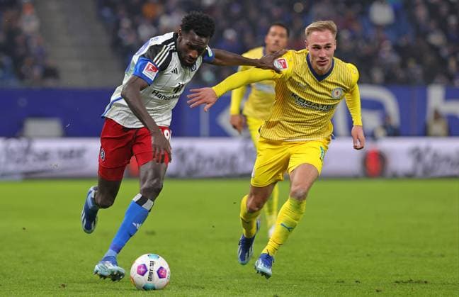 2 Liga Season 2023 2024 14 Matchday 24 11 2023 Hamburger SV Eintracht Braunschweig at Volksparkstadion v l Bakery Jatta Hamburger SV ,Florian Krueger Eintracht Braunschweig DFL REGULATIONS PROHIBIT ANY USE OF PHOTOGRAPHS AS IMAGE SEQUENCES AND OR QUASI VIDEO