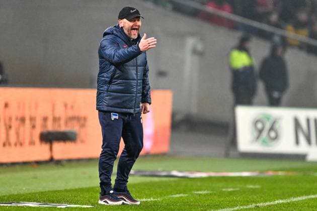 2 Bundesliga Hannover 06 Hertha BSC Berlin on 24 11 2023 at the HDI Arena in Hannover Coach Pal Dardai Hertha BSC Berlin dissatisfied, disappointed, disappointed, dejected MT