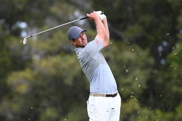 GOLF AUSTRALIAN PGA, Golf Herren Adam Scott plays a shot during round 3 of the 2023 Australian PGA Championship in Brisbane, Saturday, November 25, 2023. ( NO ARCHIVING, EDITORIAL USE ONLY, NO USE IN BOOKS WITHOUT CONSENT BRISBANE QUEENSLAND AUSTRALIA  Copyright: xJONOxSEARLEx 20231125001869445334