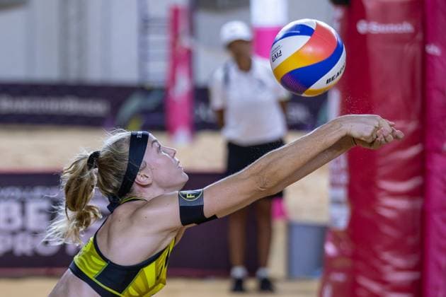 (231125) -- JOAO PESSOA, Nov. 25, 2023 -- Lezana Placette competes during the women s Group D match between Xue Chen Xia Xinyi of China and Lezana Placette Alexia Richard of France at the World Beach volleyball, Beachvolleyball Pro Tour 2023 in Joao Pessoa, Brazil, Nov. 24, 2023. ) (SP)BRAZIL-JOAO PESSOA-BEACH VOLLEYBALL-WORLD PRO TOUR WangxTiancong 