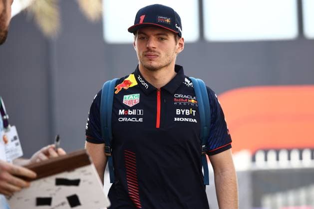 F1 Abu Dhabi Grand Prix 2023 Practice 3 Max Verstappen of Red Bull Racing before third practice ahead of the Formula 1 Abu Dhabi Grand Prix at Yas Marina Circuit in Abu Dhabi, United Arab Emirates on November 25, 2023. Abu Dhabi United Arab Emirates  Copyright: xJakubxPorzyckix originalFilename:porzycki-f1abudha231125_nphzL.jpg