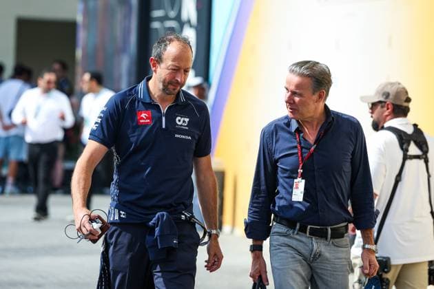 BAYER Peter, CEO of AlphaTauri, VERMEULEN Raymond, manager of VERSTAPPEN Max (ned), during the 2023 Formula 1 Etihad Airways Abu Dhabi Grand Prix, 22th round of the 2023 Formula One World Championship, WM, Weltmeisterschaft from November 24 to 26, 2023 on the Yas Marina Circuit, in Abu Dhabi - F1 - ABU DHABI GRAND PRIX 2023 DPPI Panoramic  00123047_G0OD1945