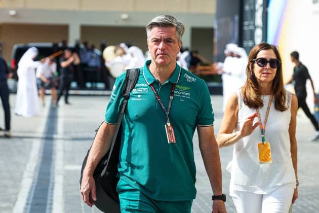 STEVENSON Andy, Sporting Director of Aston Martin F1 Team, portrait during the 2023 Formula 1 Etihad Airways Abu Dhabi Grand Prix, 22th round of the 2023 Formula One World Championship, WM, Weltmeisterschaft from November 24 to 26, 2023 on the Yas Marina Circuit, in Abu Dhabi - F1 - ABU DHABI GRAND PRIX 2023 DPPI Panoramic  00123047_G0OD2042
