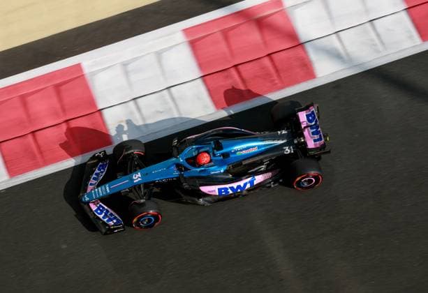 31 Esteban Ocon FRA, BWT Alpine F1 Team , F1 Grand Prix of Abu Dhabi at Yas Marina Circuit on November 25, 2023 in Abu Dhabi, United Arab Emirates Photo by HOCH ZWEI Abu Dhabi United Arab Emirates