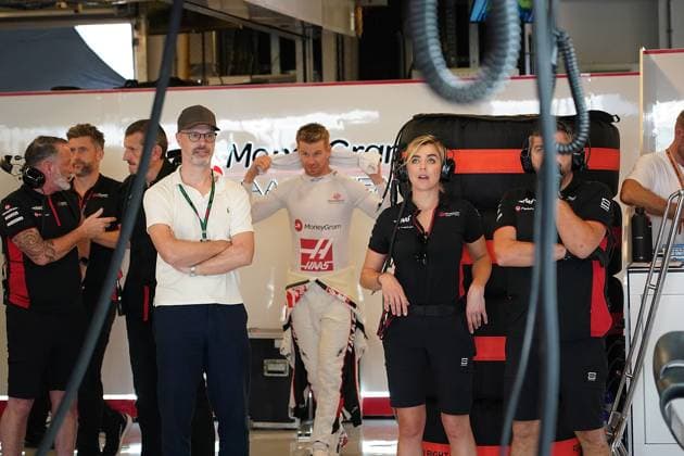 25 11 2023, Yas Marina Circuit, Abu Dhabi, Formula 1 Etihad Airways Abu Dhabi Grand Prix 2023 , pictured Nico Hülkenberg DEU , MoneyGram Haas F1 Team Abu Dhabi Yas Marina Circuit United Arab Emirates  eu-images-506