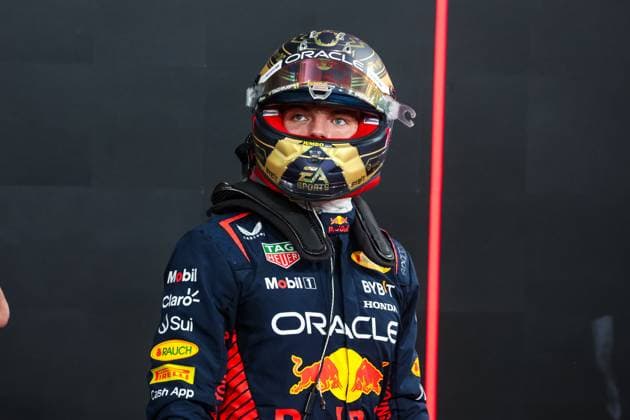VERSTAPPEN Max (ned), Red Bull Racing RB19, portrait during the 2023 Formula 1 Etihad Airways Abu Dhabi Grand Prix, 22th round of the 2023 Formula One World Championship, WM, Weltmeisterschaft from November 24 to 26, 2023 on the Yas Marina Circuit, in Abu Dhabi - F1 - ABU DHABI GRAND PRIX 2023 DPPI Panoramic  00123047_G0OD3852