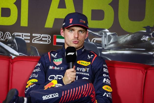 VERSTAPPEN Max (ned), Red Bull Racing RB19, portrait during the 2023 Formula 1 Etihad Airways Abu Dhabi Grand Prix, 22th round of the 2023 Formula One World Championship, WM, Weltmeisterschaft from November 24 to 26, 2023 on the Yas Marina Circuit, in Abu Dhabi - F1 - ABU DHABI GRAND PRIX 2023 DPPI Panoramic  00123047_G0OD4190