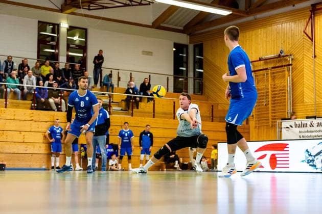 25 11 2023, GER, 2 BL Maenner Sued, Volleyball,Saison 2023 2024, Blue Volleys Gotha vs TV Buehl Stueckrad, Max Blue Volleys Gotha 99867 Gotha Ernestiner Halle Thüringen Germany