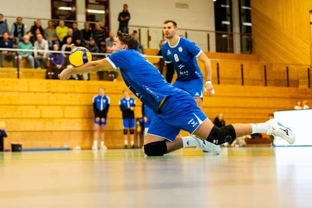 25 11 2023, GER, 2 BL Maenner Sued, Volleyball,Saison 2023 2024, Blue Volleys Gotha vs TV Buehl Franz Aaron Stueckrad Blue Volleys Gotha 99867 Gotha Ernestiner Halle Thüringen Germany