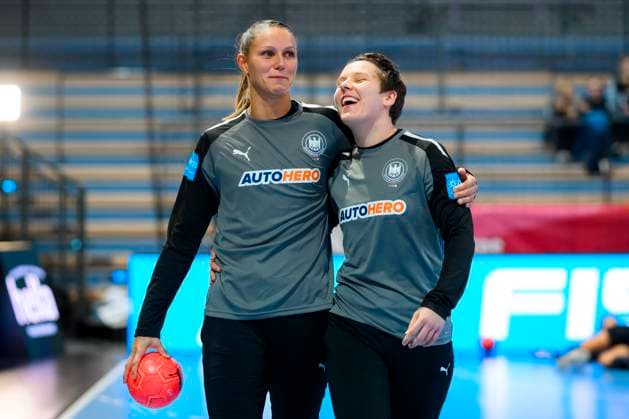 Handball, Womens European Championship Qualification Germany vs. Ukraine Xenia Smits Germany , Alina Grijseels Germany Wetzlar Buderus Arena Germany