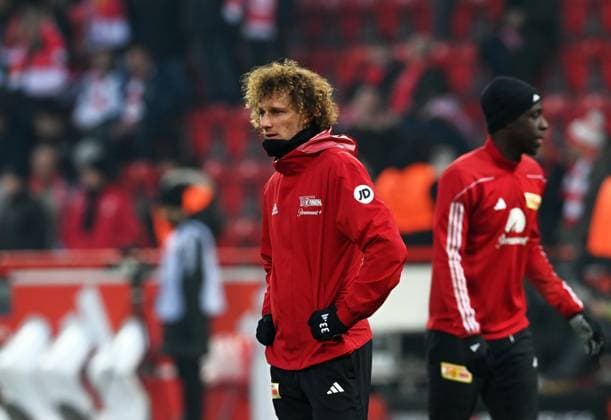 Soccer, Men, Season 2023 2024, 1 Bundesliga 12 Matchday , 1 FC Union Berlin FC Augsburg, v l Alex Kral 1 FC Union Berlin , Oluwaseun Ogbemudia 1 FC Union Berlin , 25 11 2023, Copyright: xSebastianxRäppold MatthiasxKochx