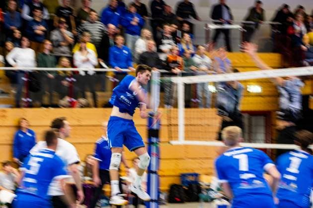 25 11 2023, GER, 2 BL Maenner Sued, Volleyball,Saison 2023 2024, Blue Volleys Gotha vs TV Buehl Erik Niederluecke Blue Volleys Gotha 99867 Gotha Ernestiner Halle Thüringen Germany