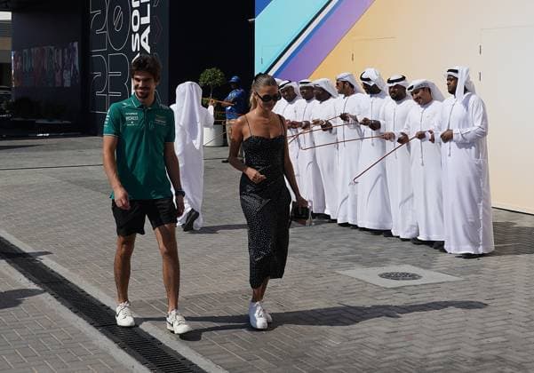 26 11 2023, Yas Marina Circuit, Abu Dhabi, Formula 1 Etihad Airways Abu Dhabi Grand Prix 2023 , pictured Lance Stroll CAN , Aston Martin Aramco Cognizant Formula One Team with girlfriend Abu Dhabi Yas Marina Circuit United Arab Emirates  eu-images-506