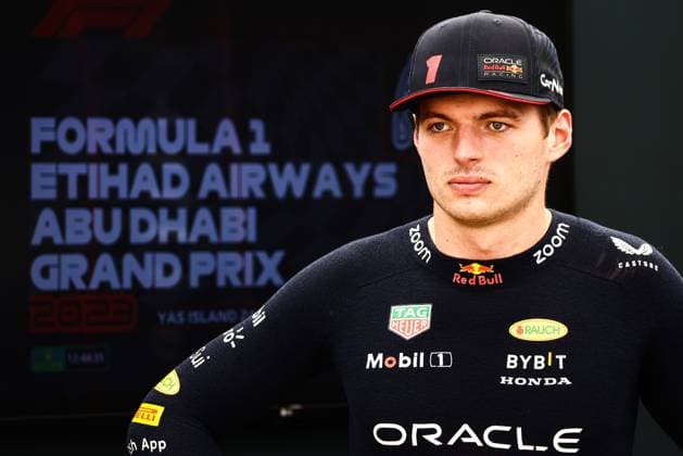 November 26, 2023, Abu Dhabi, United Arab Emirates: Max Verstappen of Red Bull Racing receives DHL Fastest Lap Award 2023 ahead of Formula 1 Abu Dhabi Grand Prix at Yas Marina Circuit on November 26, 2023 in Abu Dhabi, United Arab Emirates. Abu Dhabi United Arab Emirates - ZUMAz156 0367994267st Copyright: xBeataxZawrzelx