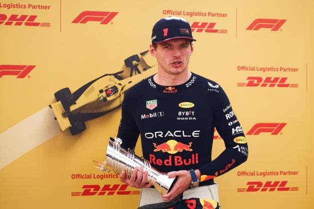 November 26, 2023, Abu Dhabi, United Arab Emirates: Max Verstappen of Red Bull Racing receives DHL Fastest Lap Award 2023 ahead of Formula 1 Abu Dhabi Grand Prix at Yas Marina Circuit on November 26, 2023 in Abu Dhabi, United Arab Emirates. Abu Dhabi United Arab Emirates - ZUMAz156 0367994314st Copyright: xBeataxZawrzelx