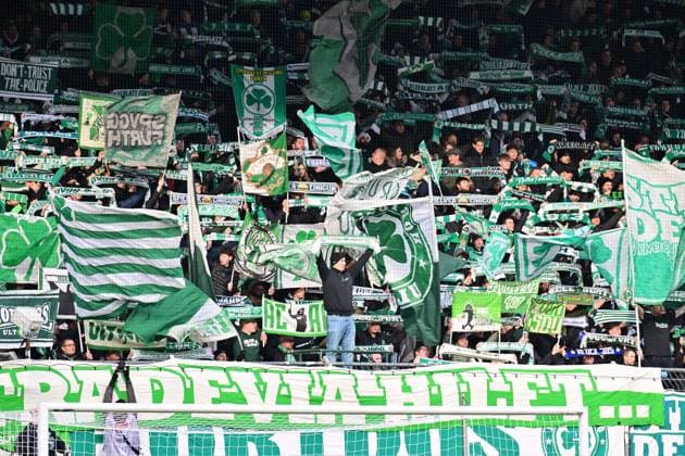 26 11 2023 Soccer Season 2023 2024 2 Soccer Bundesliga 14 Matchday SpVgg Greuther Fürth Kleeblatt SV Wehen Wiesbaden SVWW Sportfoto Zink xwoxzix DFL regulations prohibit any use of photographs as image sequences and or quasi video only for editorial use Kleeblattfans Fans Fanblock