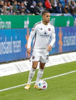 26 11 2023 Soccer Season 2023 2024 2 Soccer Bundesliga 14 Matchday Karlsruher SC KSC 1 FC Nuremberg FCN Club Sportfoto Zink DaMa xdaxmax DFL regulations prohibit any use of photographs as image sequences and or quasi video only for editorial use Jan Gyamerah 28, 1 FC Nuremberg FCN