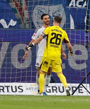 26 11 2023 Soccer Season 2023 2024 2 Soccer Bundesliga 14 Matchday Karlsruher SC KSC 1 FC Nürnberg FCN Club Sportfoto Zink DaMa xdaxmax DFL regulations prohibit any use of photographs as image sequences and or quasi video only for editorial use Ivan Marquez 15, 1 FC Nürnberg FCN Christian Mathenia 26, 1 FC Nürnberg FCN feier Rettungstat