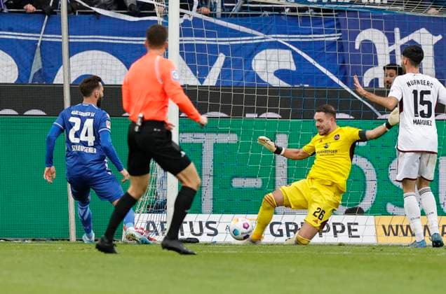 26 11 2023 Soccer Season 2023 2024 2 Soccer Bundesliga 14 Matchday Karlsruher SC KSC 1 FC Nürnberg FCN Club Sportfoto Zink DaMa xdaxmax DFL regulations prohibit any use of photographs as image sequences and or quasi video only for editorial use Christian Mathenia 26, 1 FC Nürnberg FCN clears in front of Fabian Schleusener 24, Karlsruher SC KSC