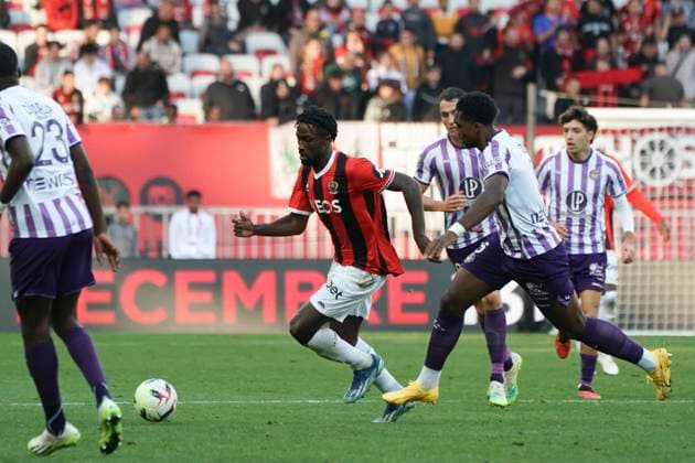 Evann Guesssand (OGC Nice) FOOTBALL : OGC Nice vs Toulouse FC - Ligue 1 Uber Eats - Nice - 26 11 2023 NorbertScanella Panoramic 
