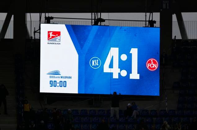 26 11 2023 Soccer Season 2023 2024 2 Soccer Bundesliga 14 Matchday Karlsruher SC KSC 1 FC Nürnberg FCN Club Sportfoto Zink DaMa xdaxmax DFL regulations prohibit any use of photographs as image sequences and or quasi video only for editorial use Symbolbild Symbolfoto Feature Impression Scoreboard with final score 4 1 for KSC