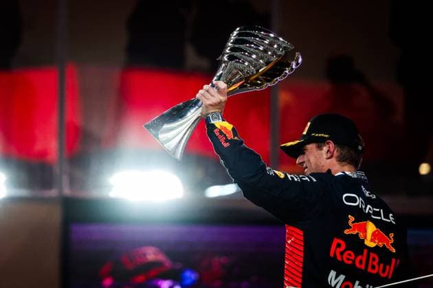 VERSTAPPEN Max (ned), Red Bull Racing RB19, portrait during the 2023 Formula 1 Etihad Airways Abu Dhabi Grand Prix, 22th round of the 2023 Formula One World Championship, WM, Weltmeisterschaft from November 24 to 26, 2023 on the Yas Marina Circuit, in Abu Dhabi - F1 - ABU DHABI GRAND PRIX 2023 - RACE DPPI Panoramic  00123048_G0OD6655