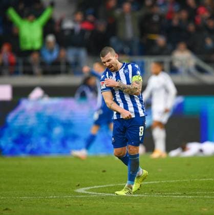 Jerome Gondorf Karlsruher SC, 8 celebrates Budu Zivzivadzes 3 1 Karlsruher SC, 11 , GER, Karlsruher SC vs 1 FC Nuernberg, Sport, Football, Men, 2 Bundesliga, Matchday 14, Season 2023 2024, 26 11 2023, DFL REGULATES PROHIBIT ANY USE OF PHOTOGRAPHS AS IMAGE SEQUENCES AND OR QUASI VIDEO GER, Karlsruher SC vs 1 FC Nuernberg, Sport, Football, Men, 2 Bundesliga, Matchday 14, Season 2023 2024, 26 11 2023, Karlsruhe Copyright: xEibner-Pressefoto SilasxSchuellex EP_SSR