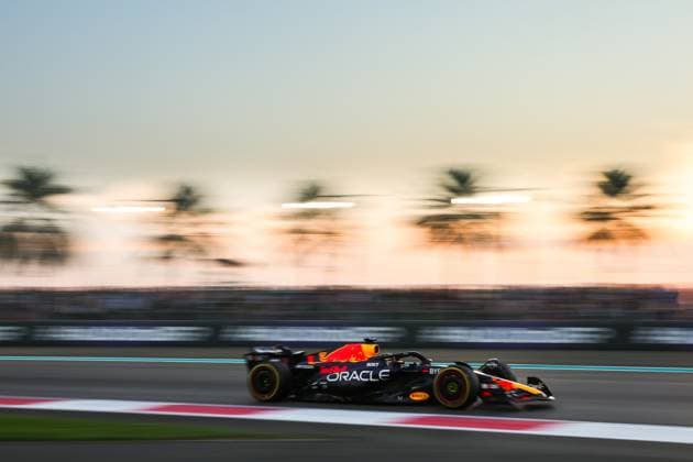 1 Max Verstappen NLD, Oracle Red Bull Racing , F1 Grand Prix of Abu Dhabi at Yas Marina Circuit on November 26, 2023 in Abu Dhabi, United Arab Emirates Photo by HOCH ZWEI Abu Dhabi United Arab Emirates