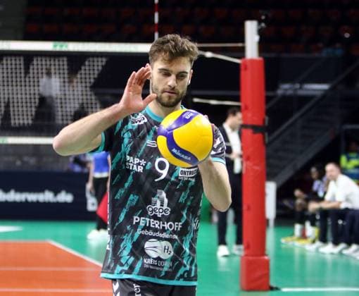Marcin ERNASTOWICZ Dueren , He Volleyballl, Bundesliga 2023 24, WWK Volleys Herrsching vs SWD powervolleys Dueren, 26 11 23, Munich, BMW Park, Copyright: WolfgangxFehrmann