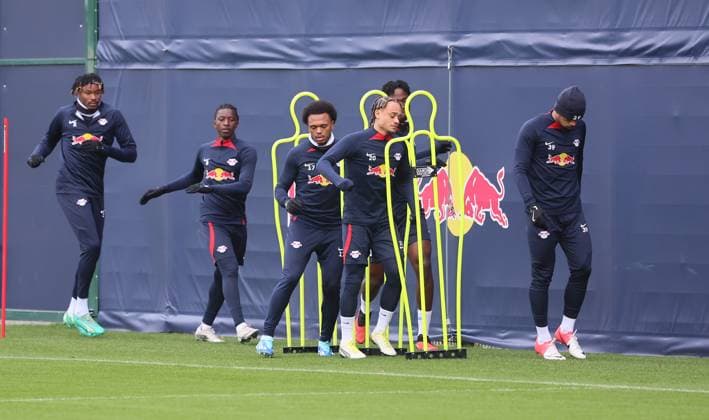 RB Leipzig training Champions League Leipzig, 27 11 2023, RB training center, UEFA Champions League , RB Leipzig final training the day before Manchester City vs RBL , In the picture from l Mohamed Simakan, Amadou Haidara, Lois Openda, Xavi Simons and Benjamin Henrichs all RB Leipzig , Picture Point
