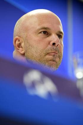 ROTTERDAM - Coach Arne Slot of Feyenoord during the MD-1 press conference, PK, Pressekonferenz prior to the UEFA Champions League match against Atletico Madrid at Feyenoord Stadium de Kuip on November 27, 2023 in Rotterdam, the Netherlands. ANP OLAF KRAAK UEFA Champions League 2023 24 2023 2024 xVIxANPxSportx xxANPxIVx 484876416 originalFilename: 484876416.jpg