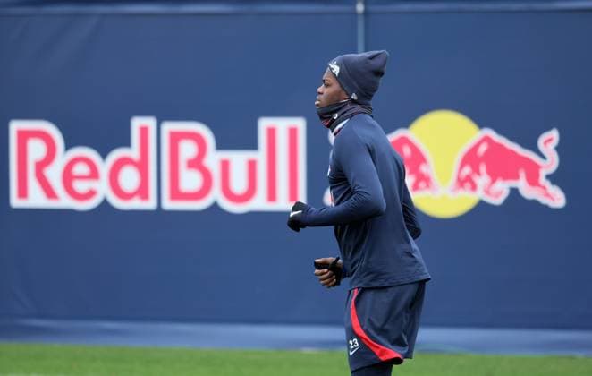 RB Leipzig training Champions League Leipzig, 27 11 2023, RB training center, UEFA Champions League , RB Leipzig final training the day before Manchester City vs RBL , In the picture Castello Lukeba 23, RB Leipzig , Picture Point