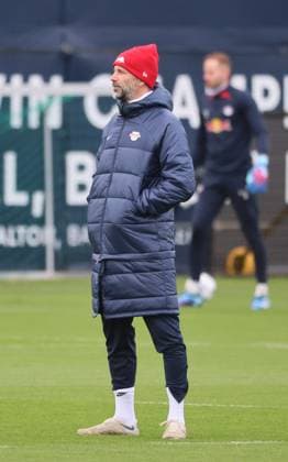 RB Leipzig training Champions League Leipzig, 27 11 2023, RB training center, UEFA Champions League , RB Leipzig final training the day before Manchester City vs RBL , In the picture coach Marco Rose RB Leipzig , Picture Point