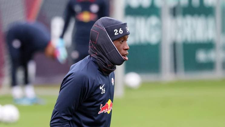 RB Leipzig training Champions League Leipzig, 27 11 2023, RB training center, UEFA Champions League , RB Leipzig final training the day before Manchester City vs RBL , In the picture Ilaix Moriba 26, RB Leipzig , Picture Point
