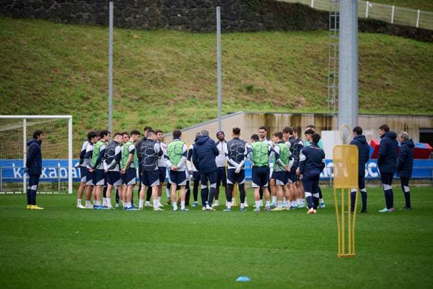 SOCCER - UEFA CL, Sociedad vs RBS SAN SEBASTIAN,SPAIN,28.NOV.23 - SOCCER - UEFA Champions League, group stage, Real Sociedad vs Red Bull Salzburg, preview, training Sociedad. Image shows the team of Sociedad.  GEPAxpictures xDanielxFernandezxPerez