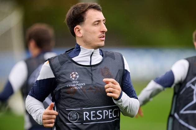 Fußball, CL, Real Sociedad San Sebastian Training SOCCER - UEFA CL, Sociedad vs RBS SAN SEBASTIAN,SPAIN,28.NOV.23 - SOCCER - UEFA Champions League, group stage, Real Sociedad vs Red Bull Salzburg, preview, training Sociedad. Image shows Martin Zubimendi (Sociedad).  GEPAxpictures xDanielxFernandezxPerez