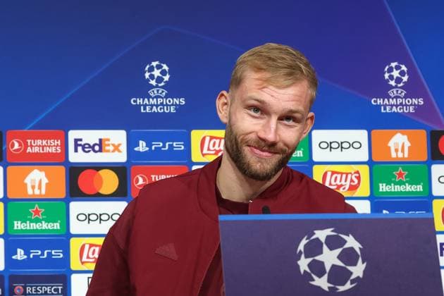 Konrad Laimer FC Bayern Muenchen, 27 at the press conference, International Press Conference FC Bayern Muenchen, Football, UEFA Champions League, Preliminary Round, Matchday 5, Season 23 24, 28 11 2023 , International Press Conference FC Bayern Muenchen, Football, UEFA Champions League, Preliminary Round, Matchday 5, Season 23 24, 28 11 2023 Muenchen Copyright: xEibner-Pressefoto JennixMaulx EP_JML