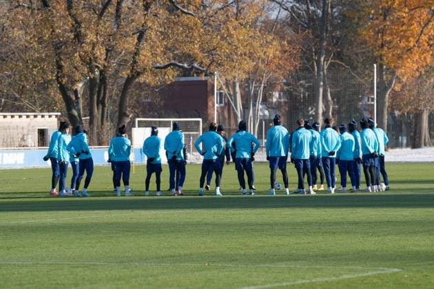 Soccer, Men, Season 2023 24, 2 Bundesliga, Hertha BSC, Training, Coach Pal Dardai Hertha BSC speaks to the team, 28 11 2023, Copyright: xSebastianxRäppold MatthiasxKochx