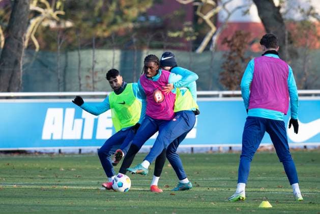 Football, Men, Season 2023 24, 2 Bundesliga, Hertha BSC, Training, v l Nader El Jindaoui Hertha BSC , Kelian Nsona Hertha BSC , Marten Winkler Hertha BSC , Linus Gechter Hertha BSC , 28 11 2023, Copyright: xSebastianxRäppold MatthiasxKochx