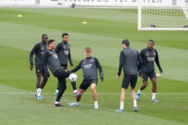 Real Madrid Training Session Players of Real Madrid during the training session head UEFA Champions League match against SSC Napoli at Estadio Alfredo Di Stefano in Madrid, Spain. 28 November 2023 MADRID Spain  Copyright: xCiroxDexLucax originalFilename:deluca-realmadr231128_nphYm.jpg