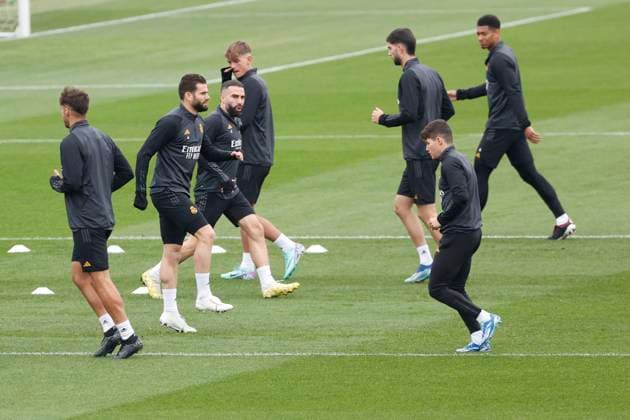 Real Madrid Training Session Players of Real Madrid during the training session head UEFA Champions League match against SSC Napoli at Estadio Alfredo Di Stefano in Madrid, Spain. 28 November 2023 MADRID Spain  Copyright: xCiroxDexLucax originalFilename:deluca-realmadr231128_npo2L.jpg