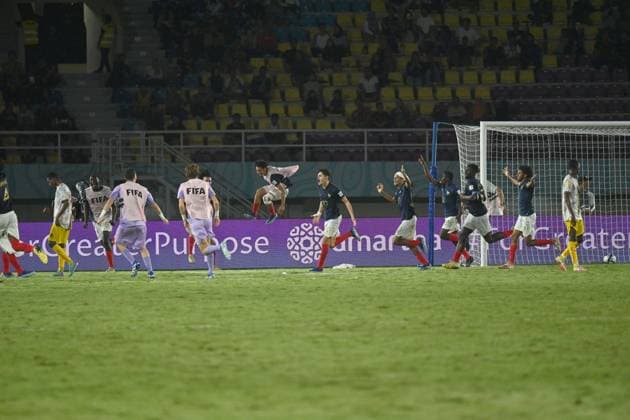 (231128) -- SURAKARTA, Nov. 28, 2023 -- Players of team France celebrate scoring during the semifinal match between France and Mali at FIFA U-17 World Cup Indonesia 2023 in Surakarta, Indonesia, Nov. 28, 2023. ) (SP)INDONESIA-SURAKARTA-FIFA U17, U 17 WORLD CUP-SEMIFINAL-FRA VS MLI AgungxKuncahyaxB. 