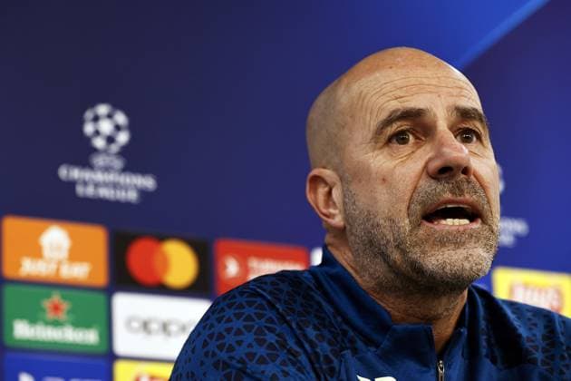 SEVILLE - PSV Eindhoven coach Peter Bosz during the MD-1 training session prior to the UEFA Champions League group B match against Sevilla FC at the Estadio Ramon Sanchez-Pizjuan on November 28, 2023 in Seville, Spain. ANP MAURICE VAN STEEN UEFA Champions League 2023 24 2023 2024 xVIxANPxSportx xxANPxIVx 484952363 originalFilename: 484952363.jpg