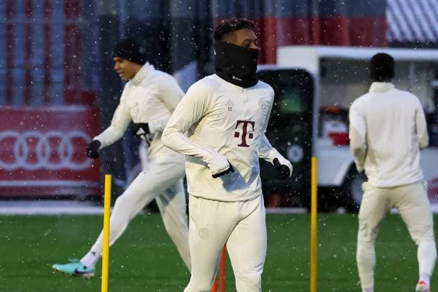 Kingsley Coman FC Bayern Muenchen, 11 during training in the snow, wrapped up, cold, cap, scarf, final training FC Bayern Muenchen, football, UEFA Champions League, preliminary round, matchday 5, season 23 24, 28 11 2023, final training FC Bayern Muenchen, football, UEFA Champions League, preliminary round, matchday 5, season 23 24, 28 11 2023 Muenchen Copyright: xEibner-Pressefoto JennixMaulx EP_JML