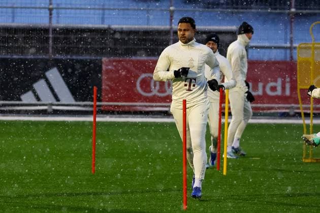 Serge Gnabry FC Bayern Muenchen, 07 at training in the snow, Final training FC Bayern Muenchen, Football, UEFA Champions League, Preliminary round, Matchday 5, Season 23 24, 28 11 2023, Final training FC Bayern Muenchen, Football, UEFA Champions League, Preliminary round, Matchday 5, Season 23 24, 28 11 2023 Muenchen Copyright: xEibner-Pressefoto JennixMaulx EP_JML