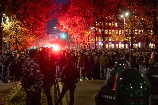 Football, CL, AC Milan - Borussia Dortmund, BVB supporters march