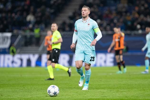 UEFA Champions League Shakhtar Royal Antwerp 28 11 2023 Toby Alderweireld Royal Antwerp, 23 UEFA Champions League Shakhtar Royal Antwerp Hamburg, Volksparkstadion, 28 11 2023 Copyright: xBEAUTIFULxSPORTS Buriakovx
