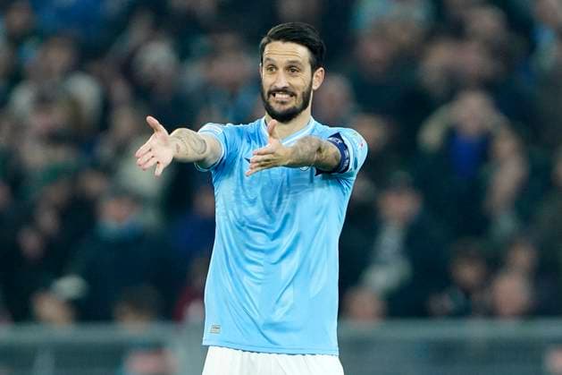 Luis Alberto of SS Lazio during the Uefa Champions League match between SS Lazio and Celtic FC at Stadio Olimpico Rome Italy on 28 November 2023. Rome Stadio Olimpico Rome Italy Copyright: xPhotoxSportxPicsx SP24-769-016